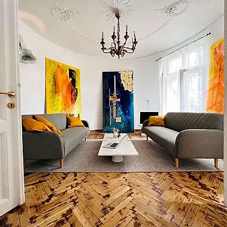 Sada Art Gallery Apartmán *